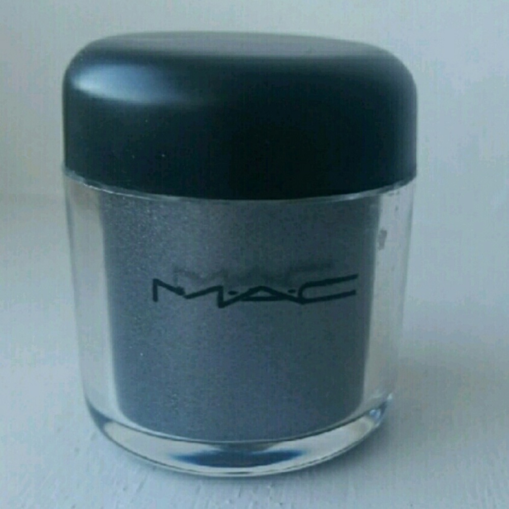 MAC Cosmetics Charcoal  Pigment