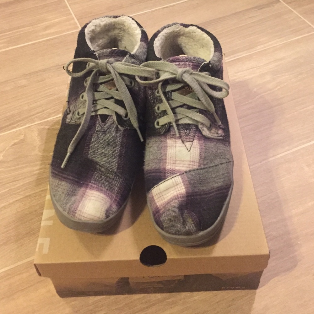 high top Toms