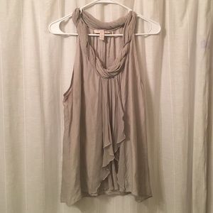 Beautiful detailed sleeveless blouse