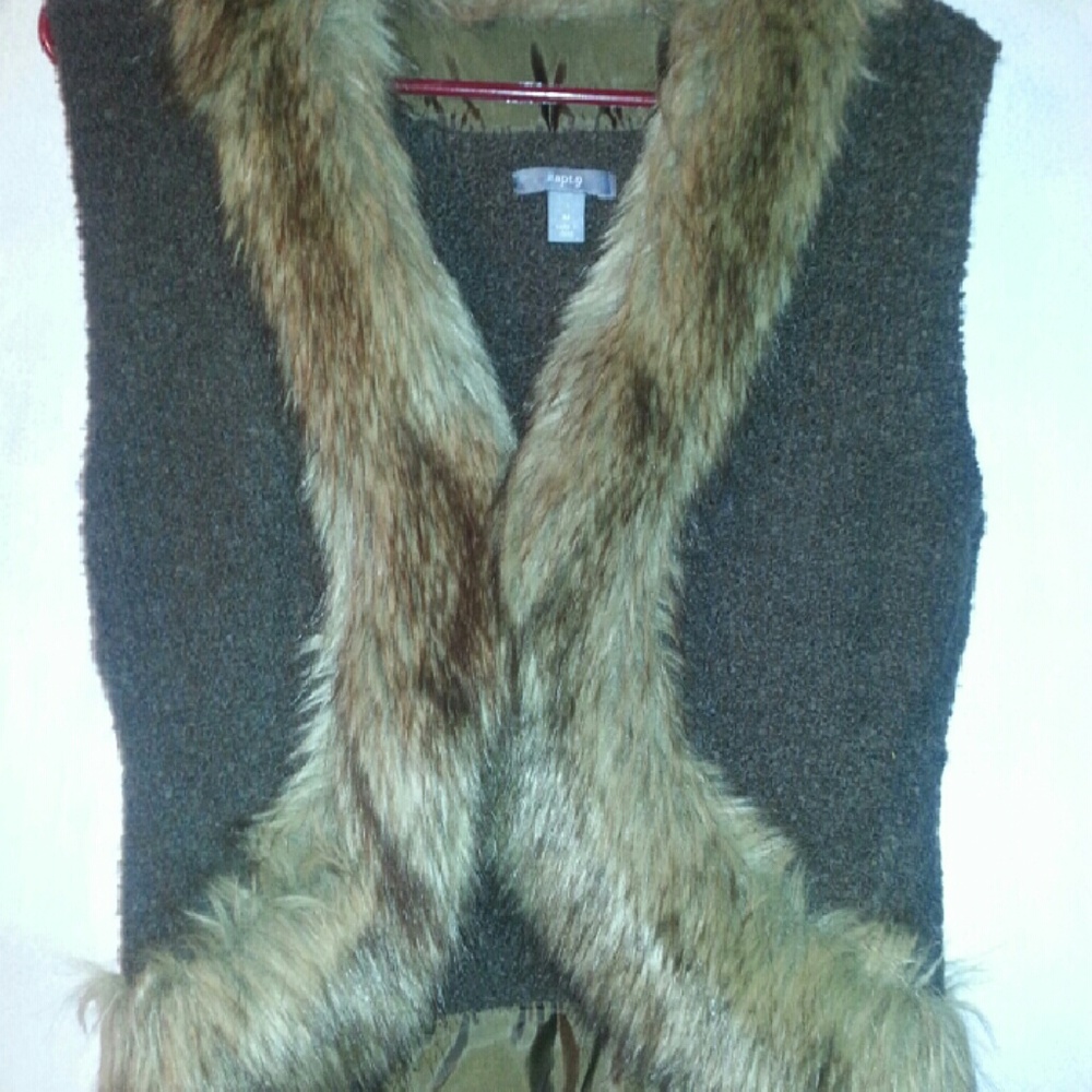 Apt 9 Vest - Picture 2 of 2