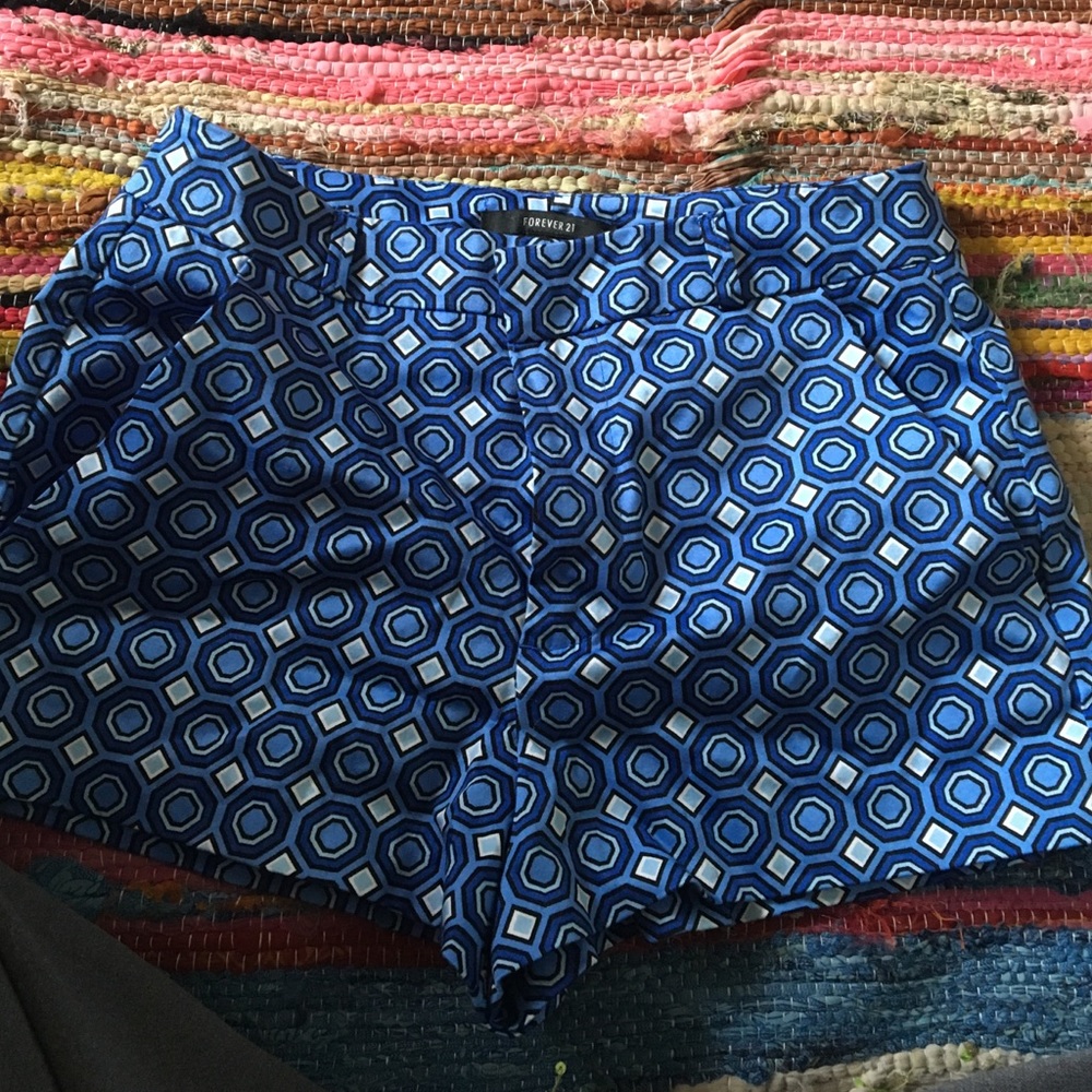 geometrical shorts