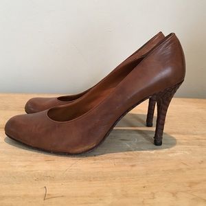 Almond-toe, leather heels