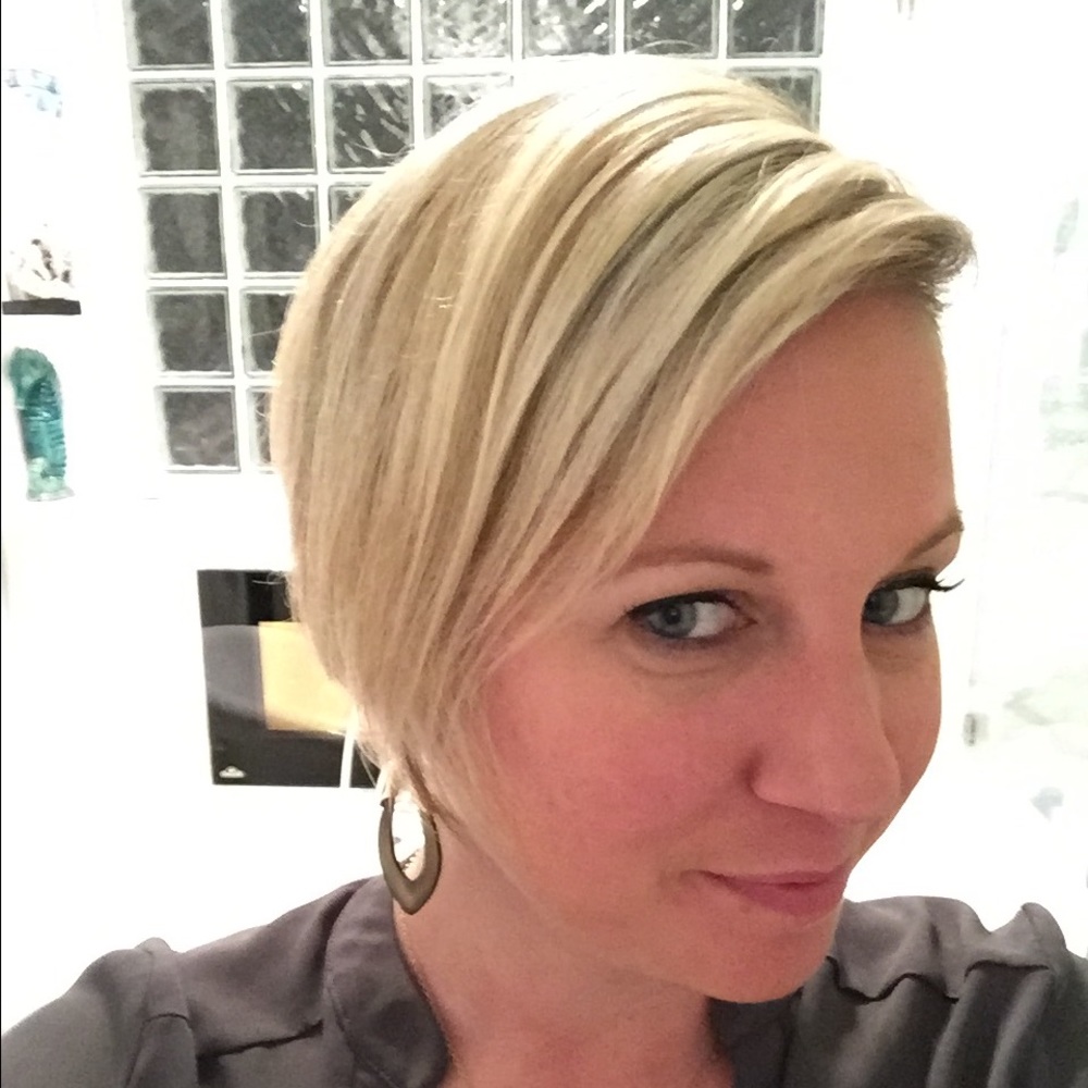 Meet your Posher, Julie