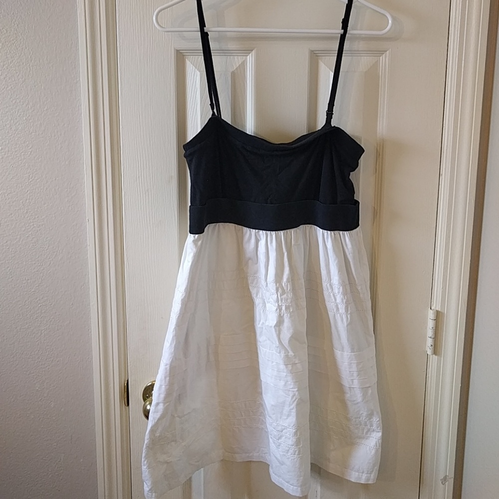 Spaghetti strapped black and white dress