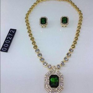 Lovely necklace set .