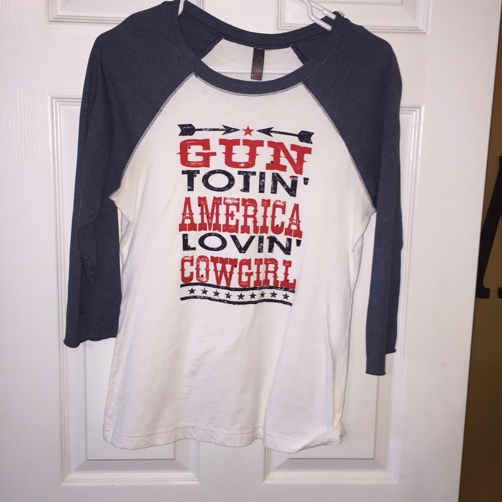 3/4 sleeve top size Lg