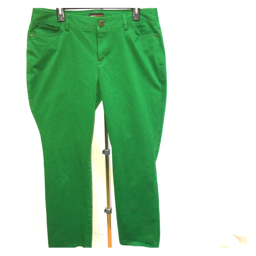 Dana Buchanan jeans in size 16 - color green