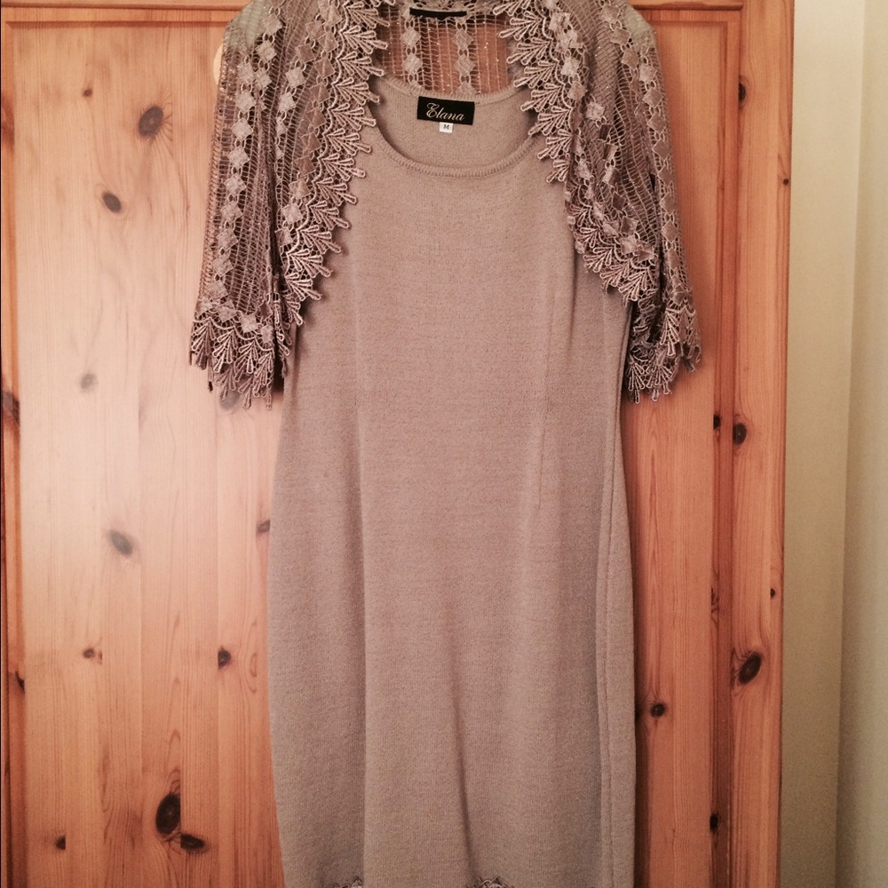 Dress suitable for party or mother of the bride