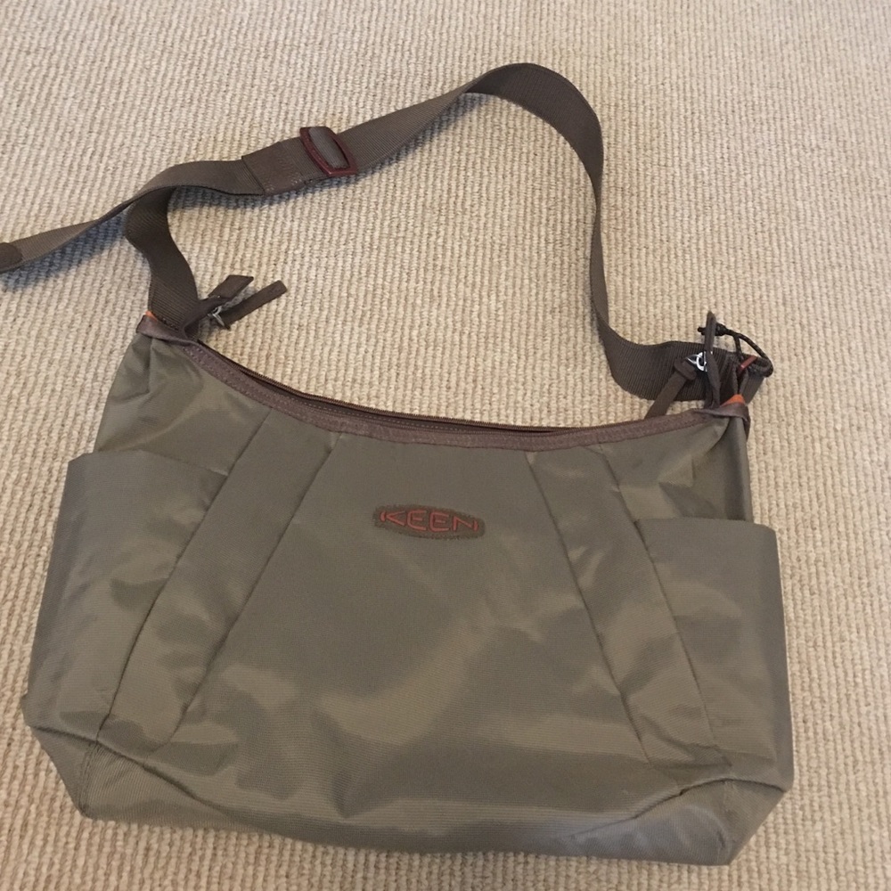Keen messenger bag