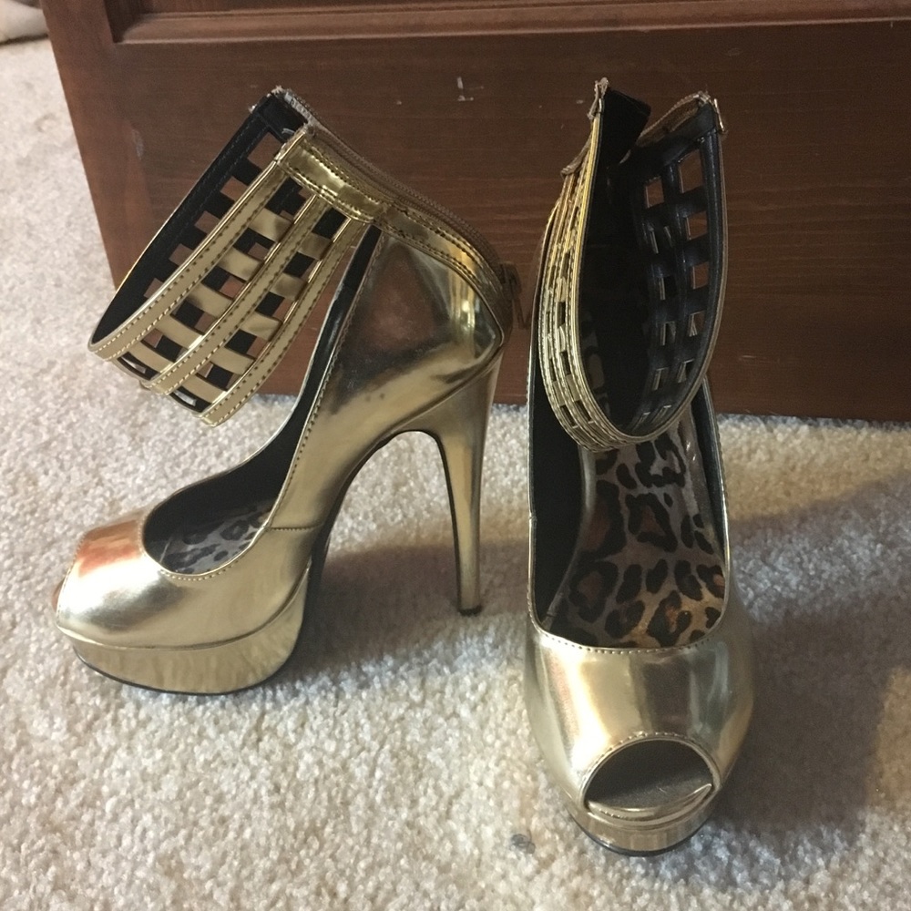 Gold Stilletos