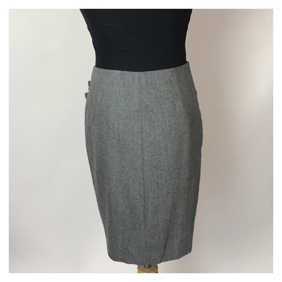 Banana Republic Gray Wool Ruffle Front Zip Skirt 2 - Picture 3 of 3