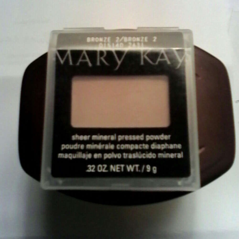 MaryK bronze2/bronze2 sheer mineral pressed powder