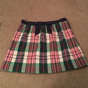 Vineyard Vines skirt (plaid)