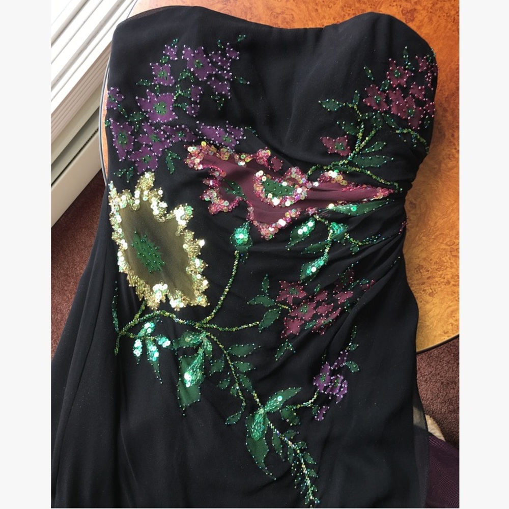 LAST CHANCE: JOVANI Make an Offer