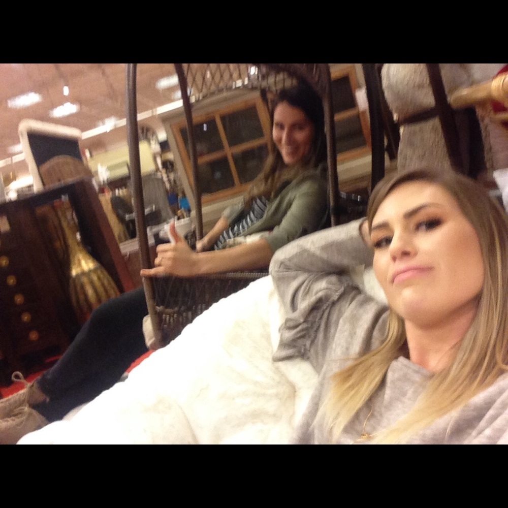 Meet your Posher, Julie