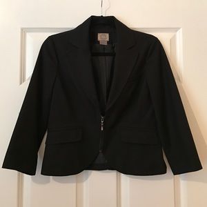Cropped black blazer
