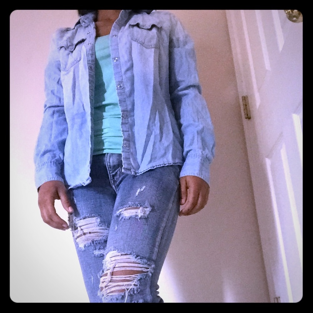 DENIM BUTTON DOWN 💋