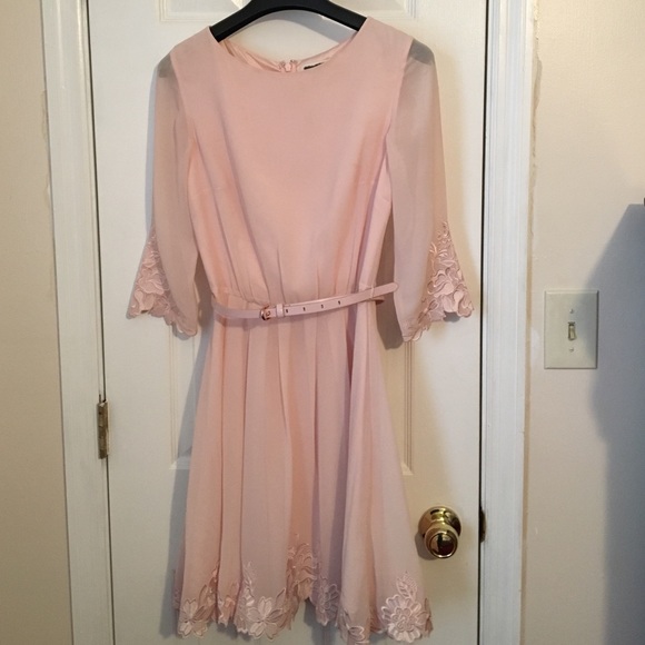 Ted Baker Dresses & Skirts - Gorgeous Like New Ted Baker Dress