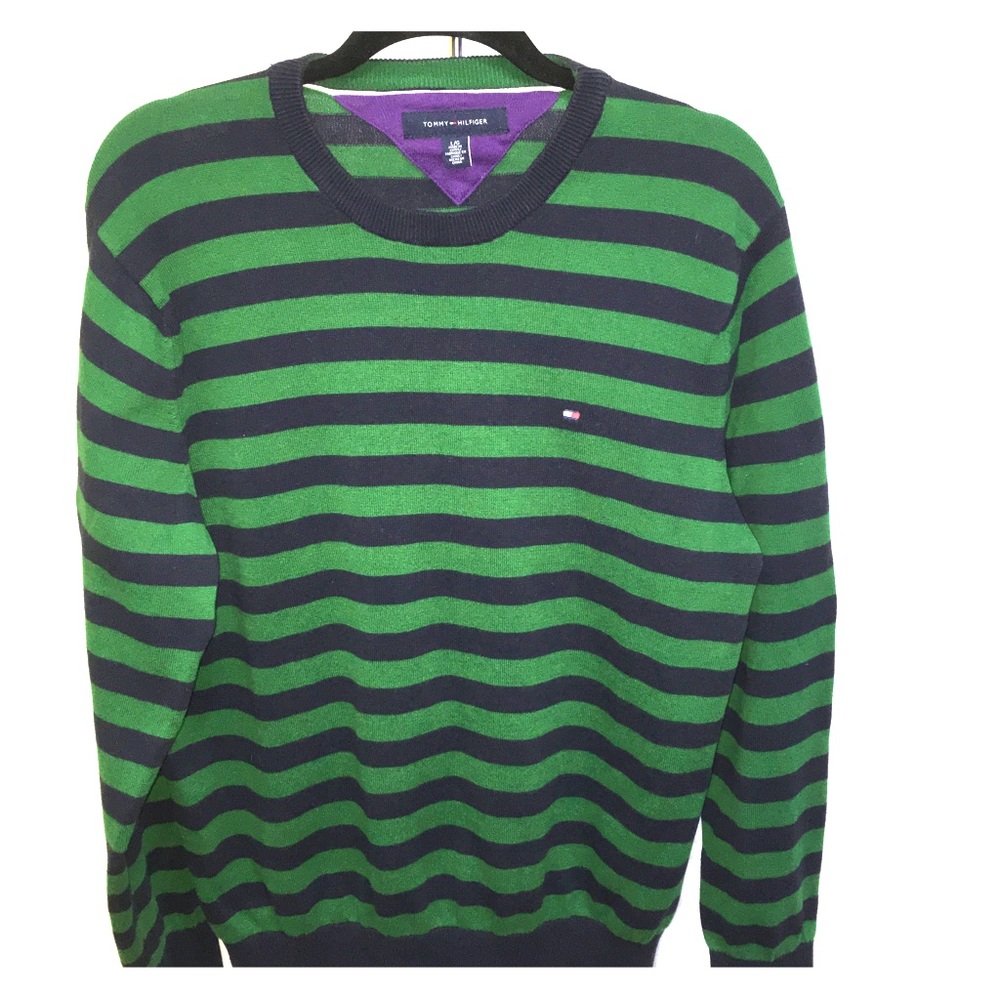 Men's Tommy Hilfiger sweater size Large