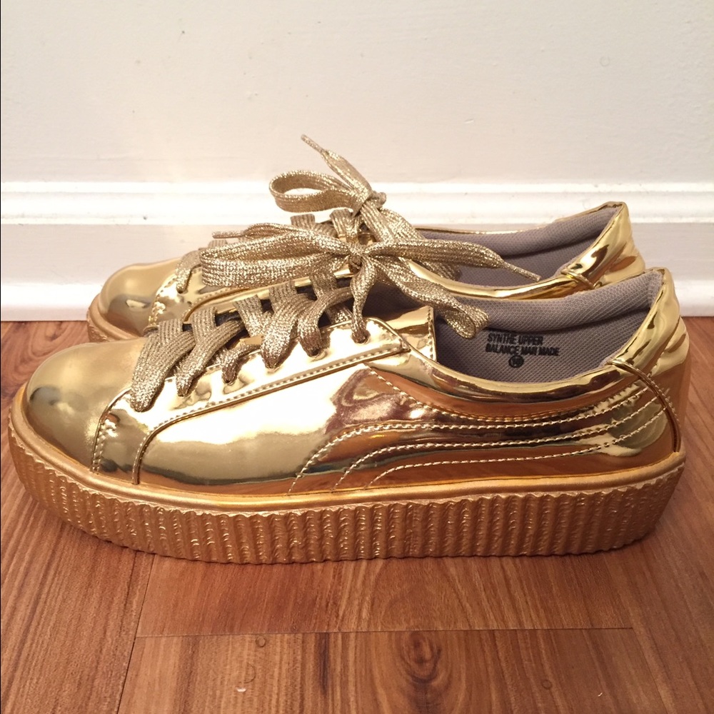 Reserved‼️Metallic Gold Creepers