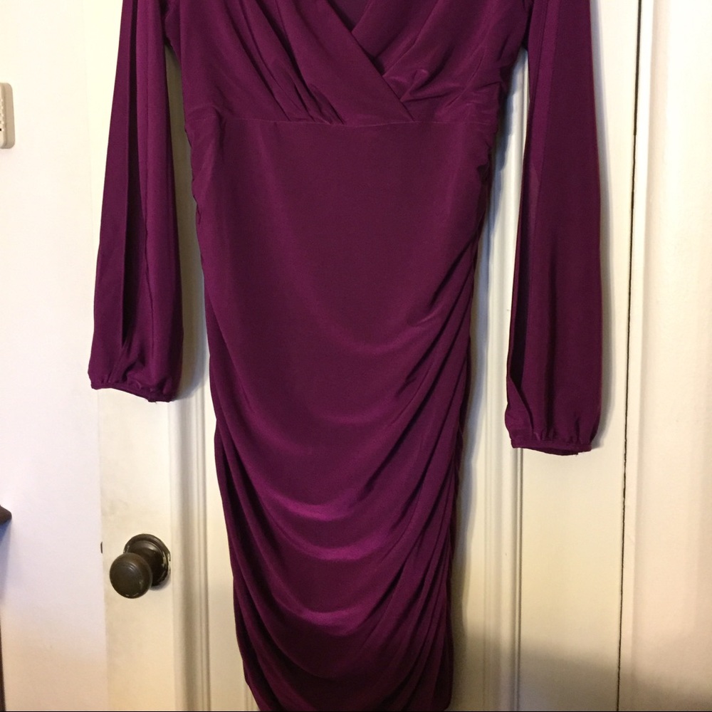 Jennifer Lopez raspberry/purple dress - Picture 4 of 4