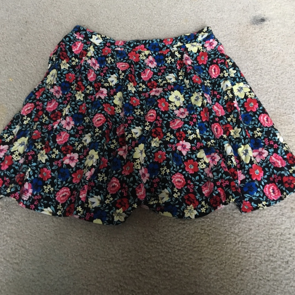 floral skirt