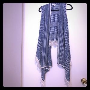 Sleeveless fringed vest