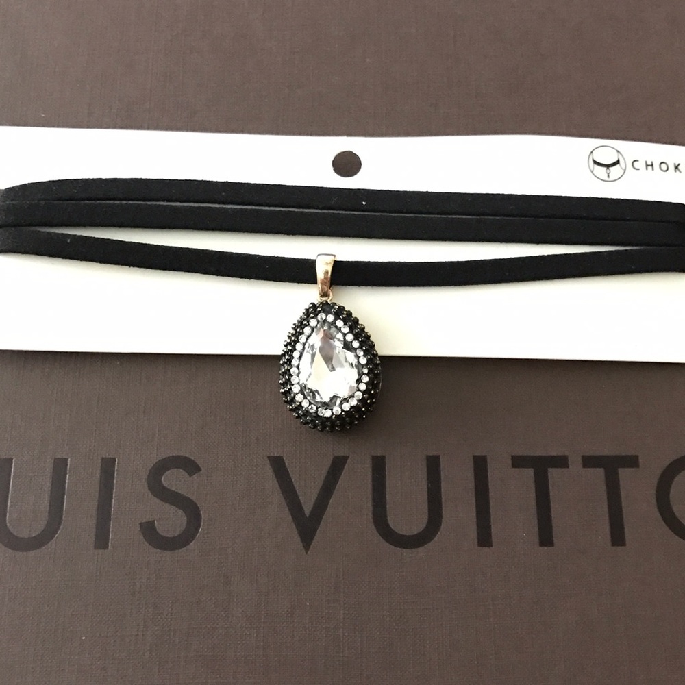 Choker - Picture 3 of 3