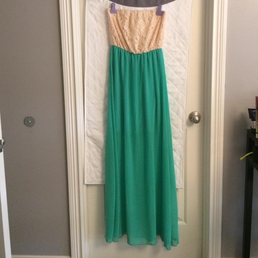Maxi dress