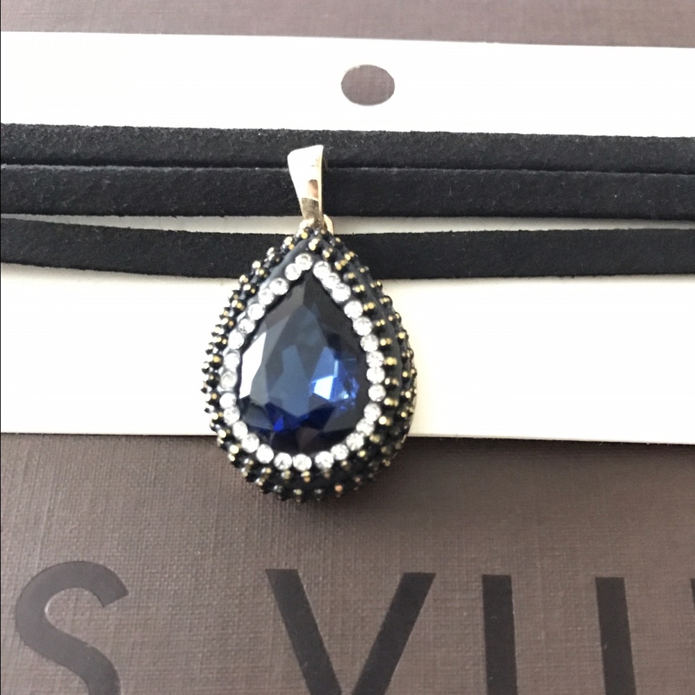 Choker - Picture 3 of 3