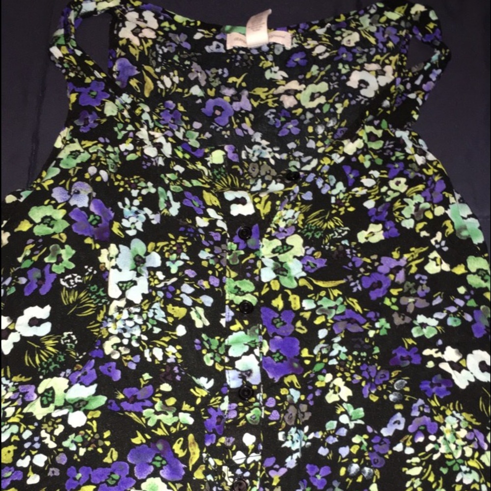 Tie in the front tank top shirt, Small button up