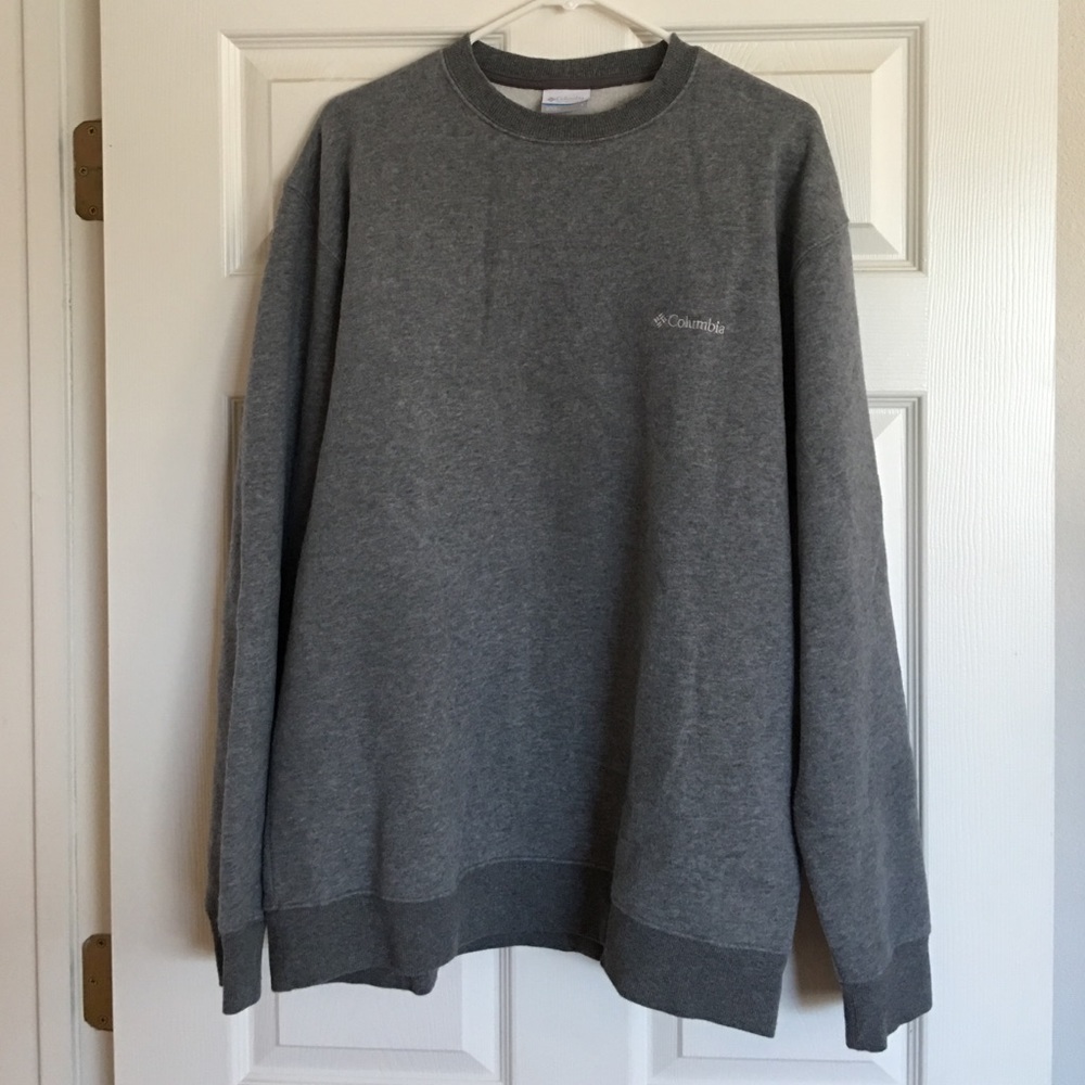 Mens Columbia cozy sweatshirt.