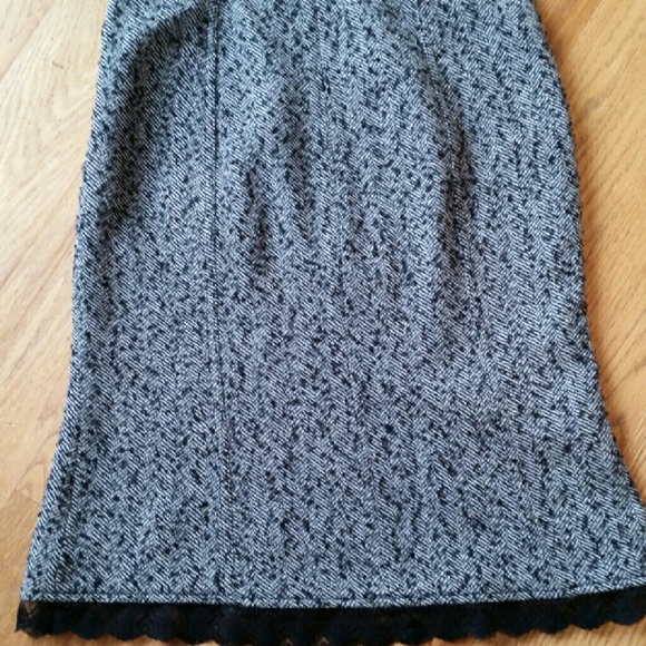 Cute skirt - Picture 2 of 4