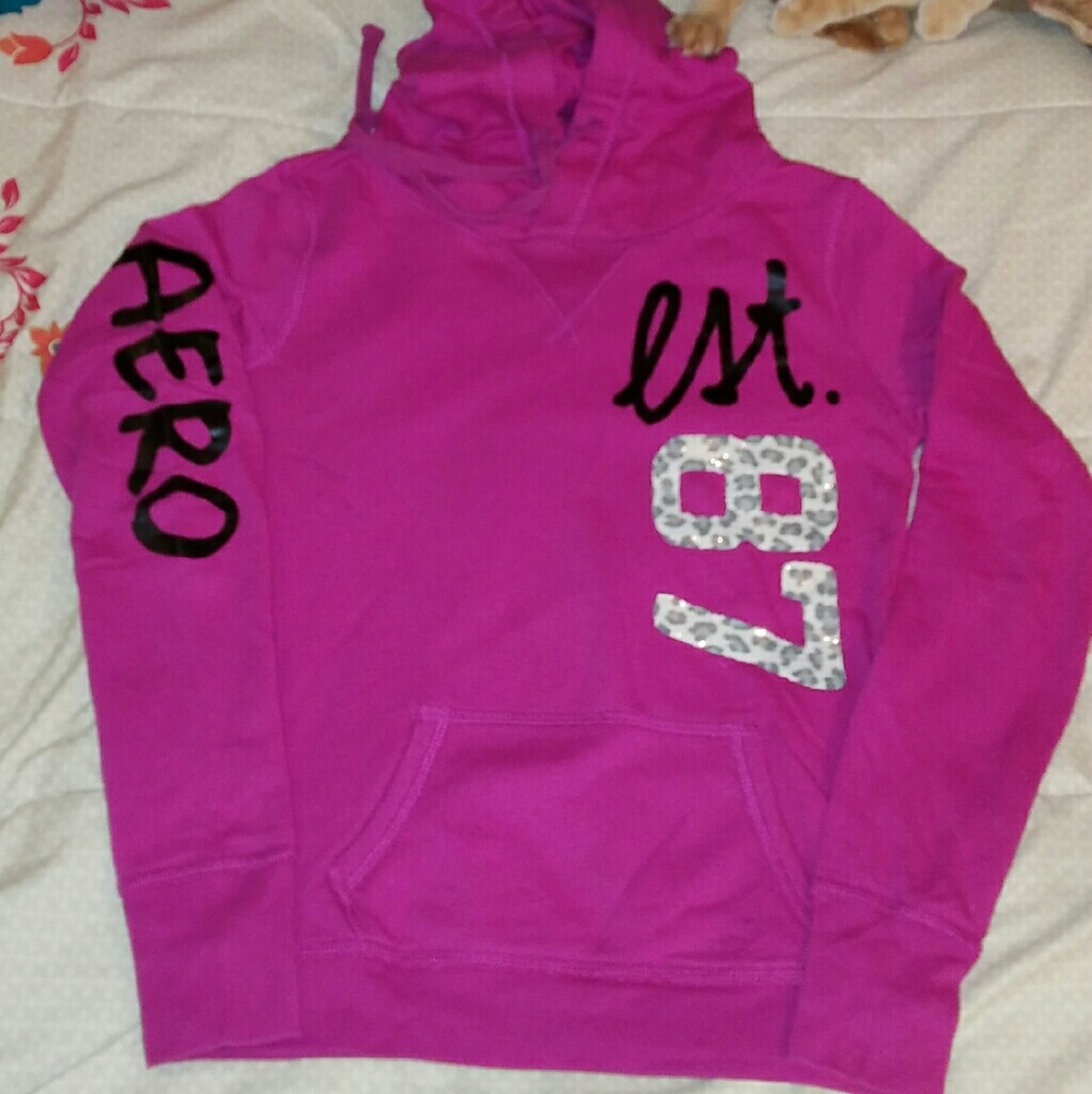 Hot pink Areo hoodie sparkle accents like new.