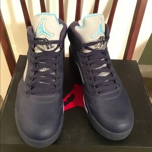 Brand New Never Worn Air Jordan Retro 5 Hornet
