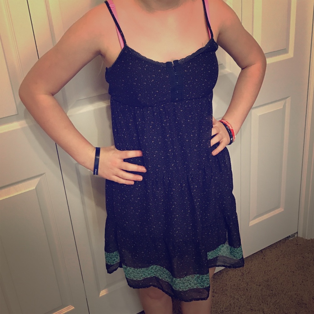 Cute bohemian flowy dress!