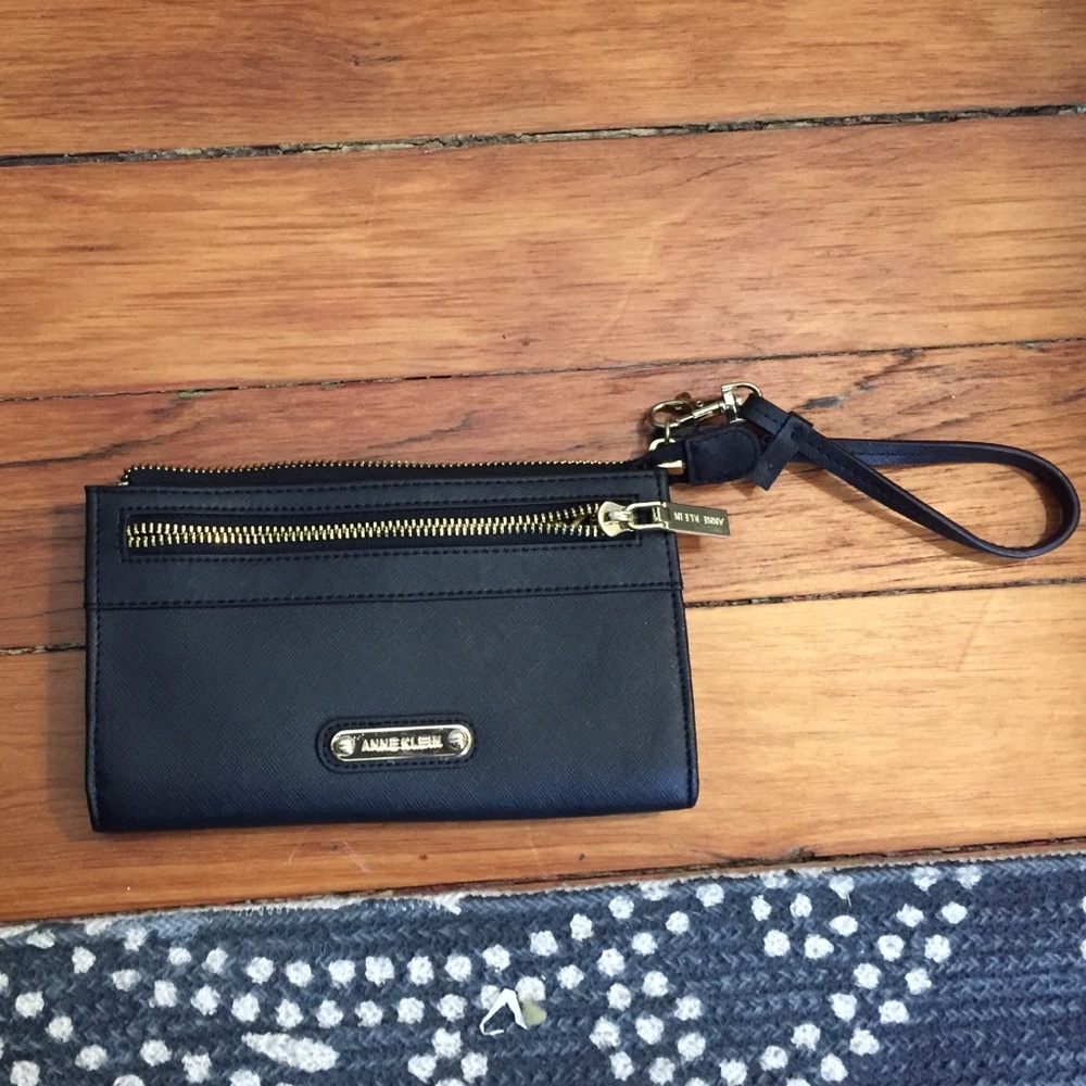 Barely used Anne Klein Clutch