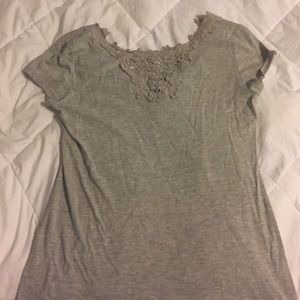 Tshirt with crochet on back