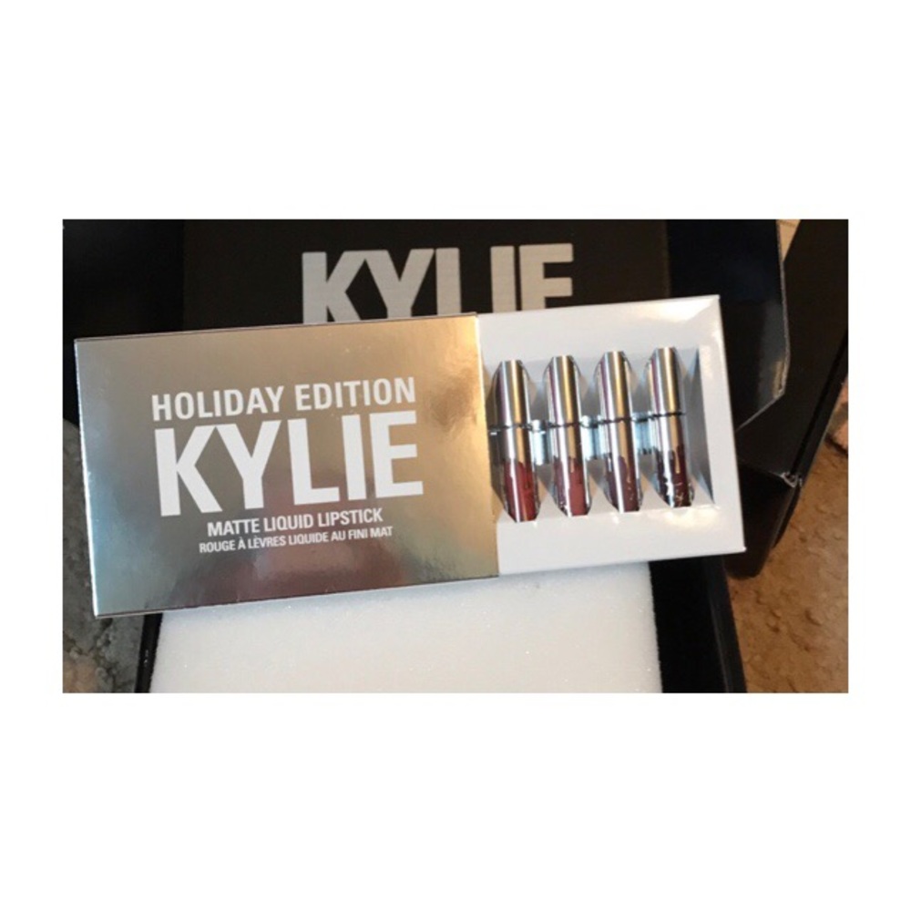 Kylie Holiday Mini Mattes - Picture 1 of 1
