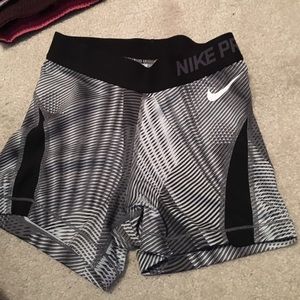 Nike pro