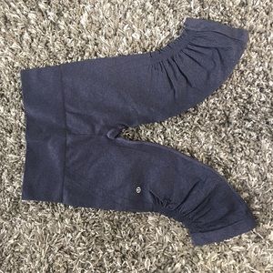Lululemon Exercise Capri in Navy Size 6