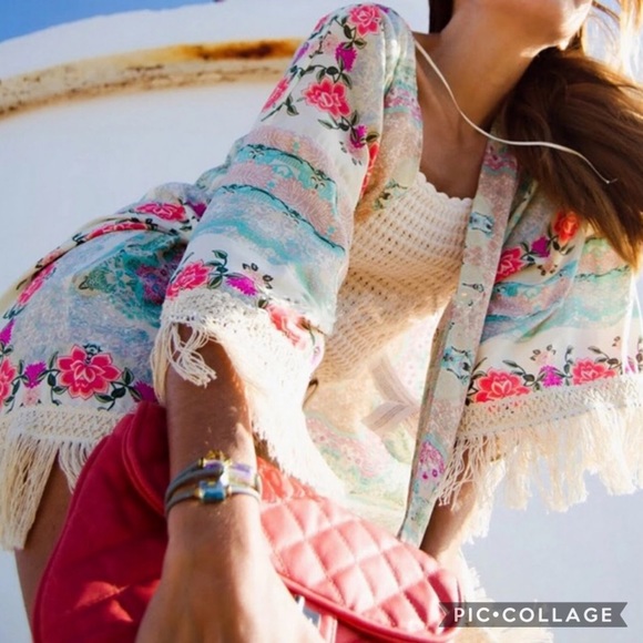 💠BOGO50% OFF!💠NWT FLORAL KIMONO SWIM COVER UP - Picture 2 of 6