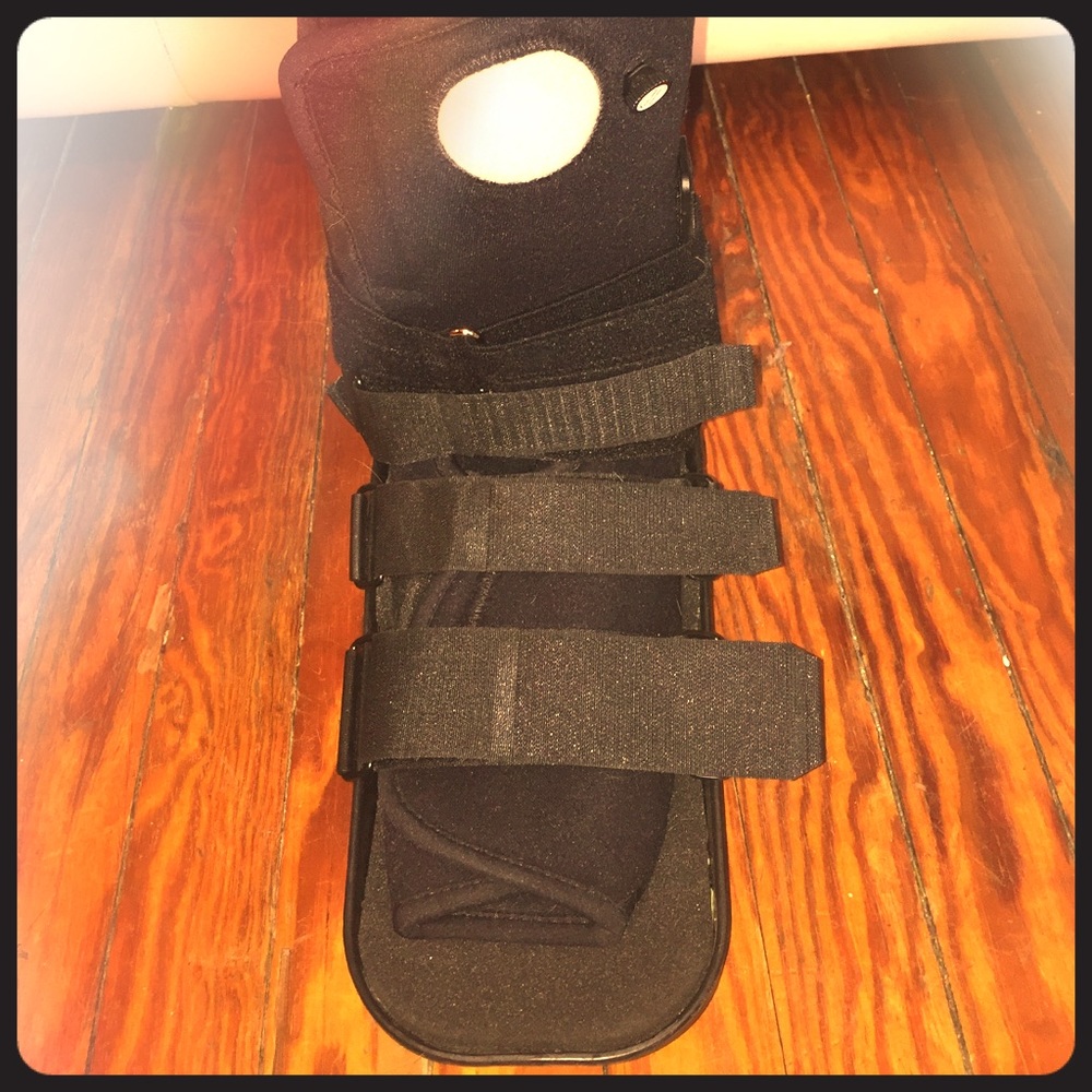 Medical boot
