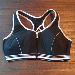 Danskin sports bra