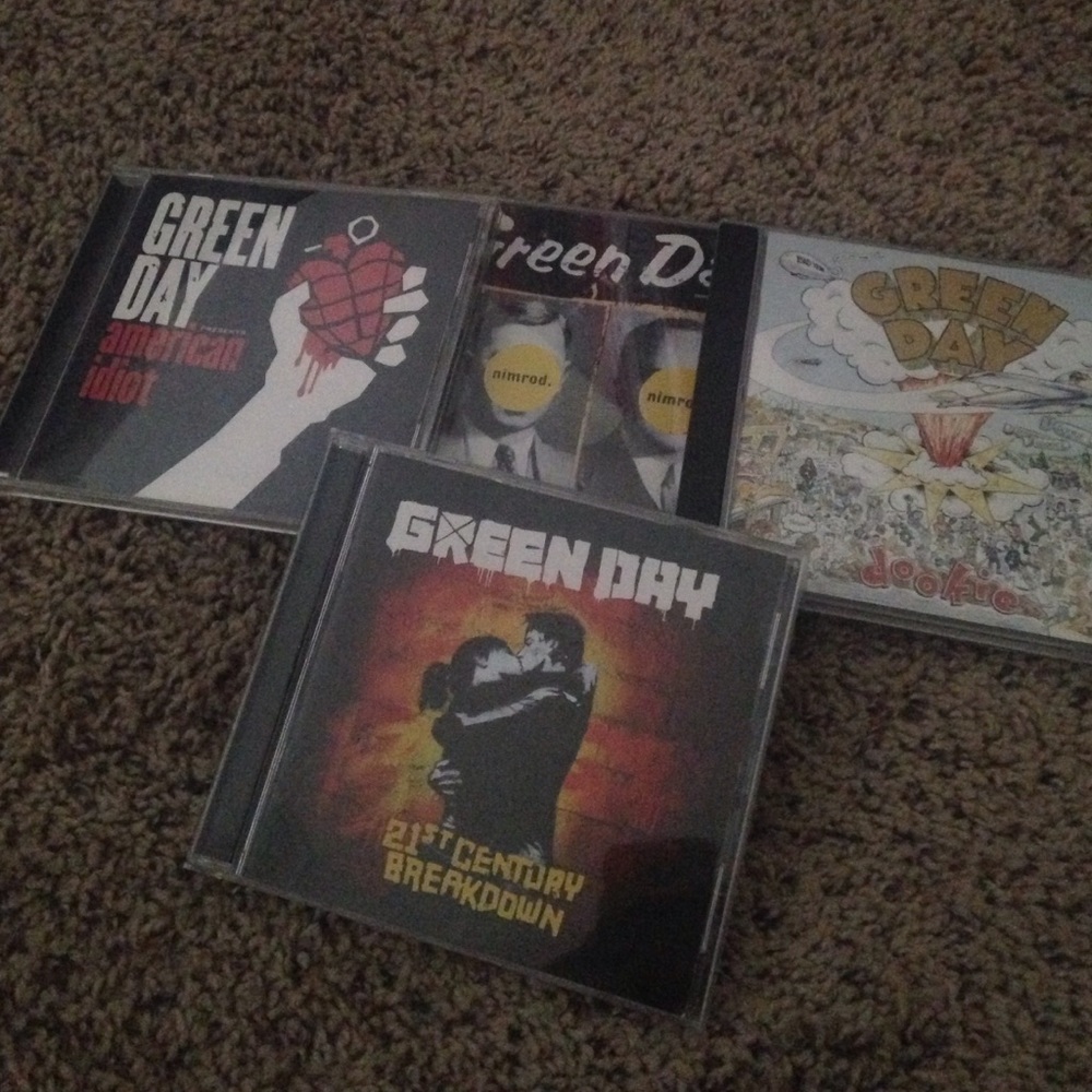 4 Green Day CD's - Picture 1 of 3