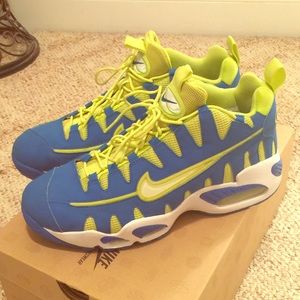 Brand new Nike Air Max!!