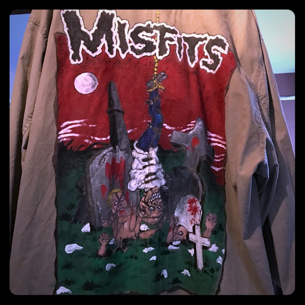 Vintage men's duster w misfits painted on back