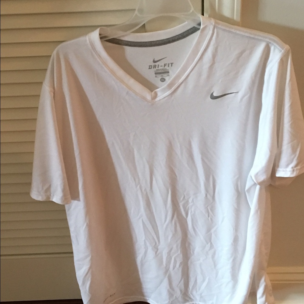 White t-shirt