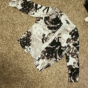 Three quarter length sleeve cardigan