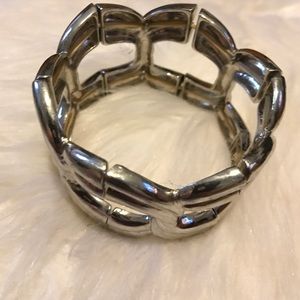 CIRCLE SILVER BRACELET
